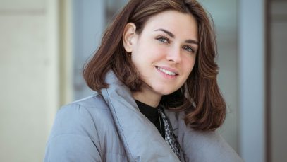 5c6562e8a5bec163140436